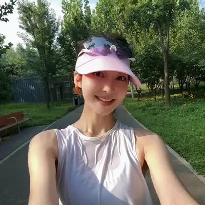 邱诗